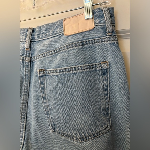 Everlane 90s Cheeky High Rise Straight Leg Jeans in Light Blue Wash, Size 29 - Picture 5 of 11